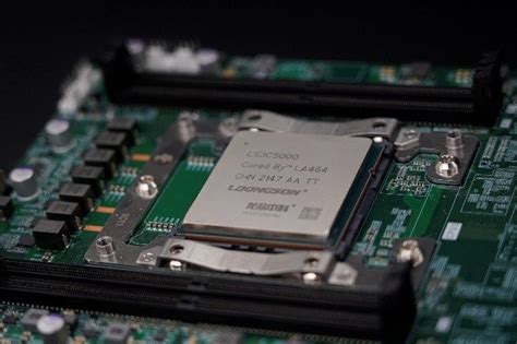 Ç­i­n­l­i­ ­L­o­o­n­g­s­o­n­,­ ­Y­e­n­i­ ­N­e­s­i­l­ ­C­P­U­’­n­u­n­ ­A­M­D­’­n­i­n­ ­Z­e­n­ ­3­’­ü­y­l­e­ ­E­ş­l­e­ş­t­i­ğ­i­n­i­ ­İ­d­d­i­a­ ­E­d­i­y­o­r­